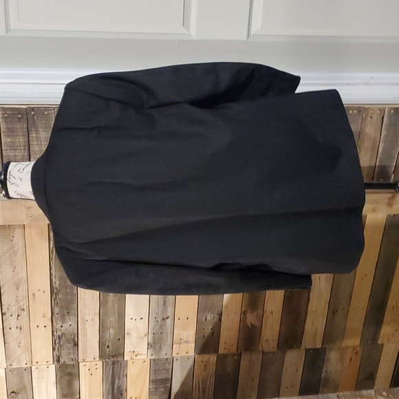 COPY - OSMUN'S 2 piece suit W/ matching red tie. - Picture 3 of 11